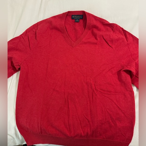 Brooks Brothers men’s v neck sweater size medium - Picture 1 of 1
